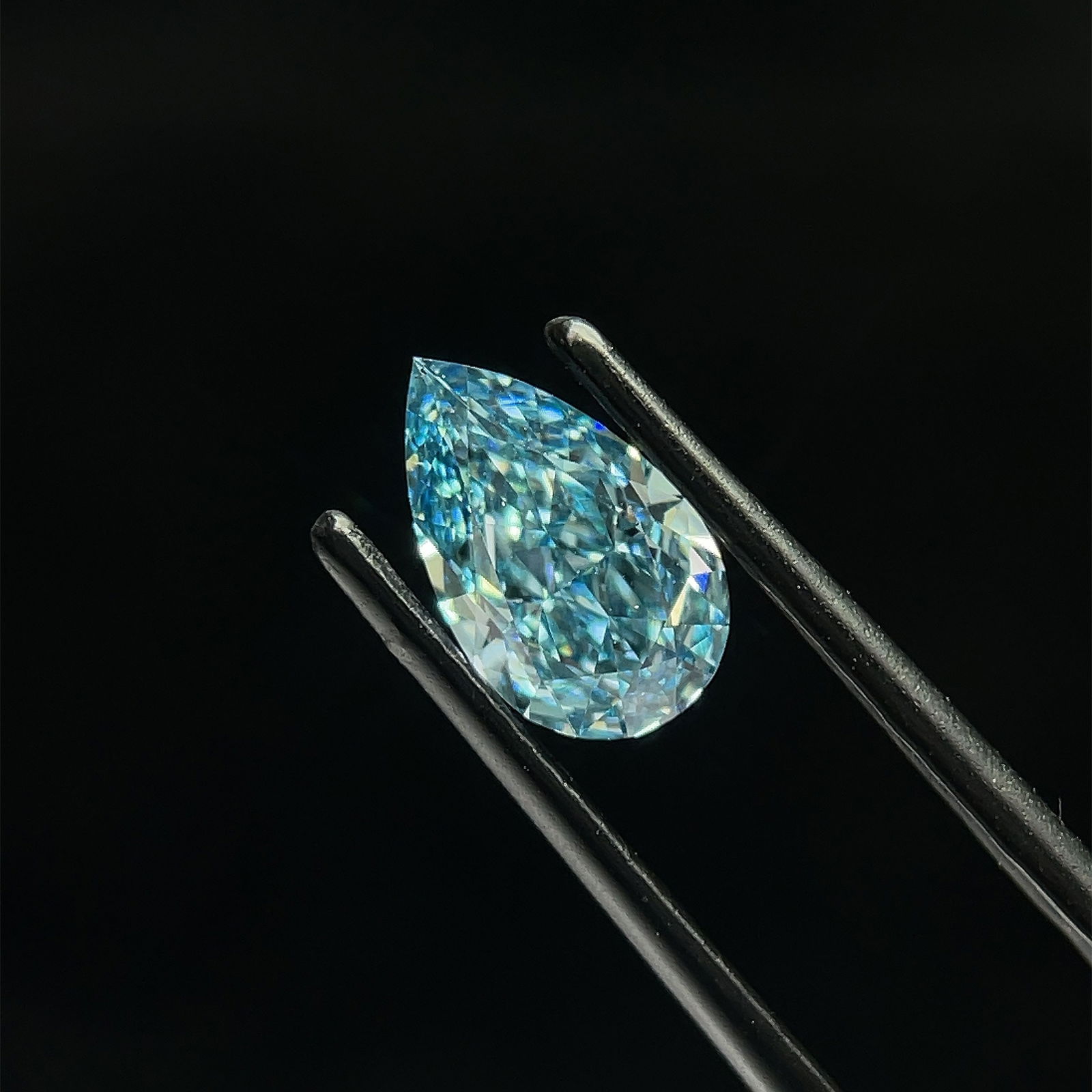 Loose Diamond - PEAR 1.55ct Fancy Vivid Blue VVS2 (1 of 1)