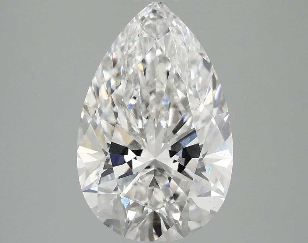 Loose Diamond - PEAR 3.1ct E VS1: Loose Diamond - PEAR 3.1ct E VS1 Source: This is a real non-mined Diamond that has been grown in a lab Shape: PEAR Carats: 3.1 Color: E Clarity: VS1 Certification: IGI Video: