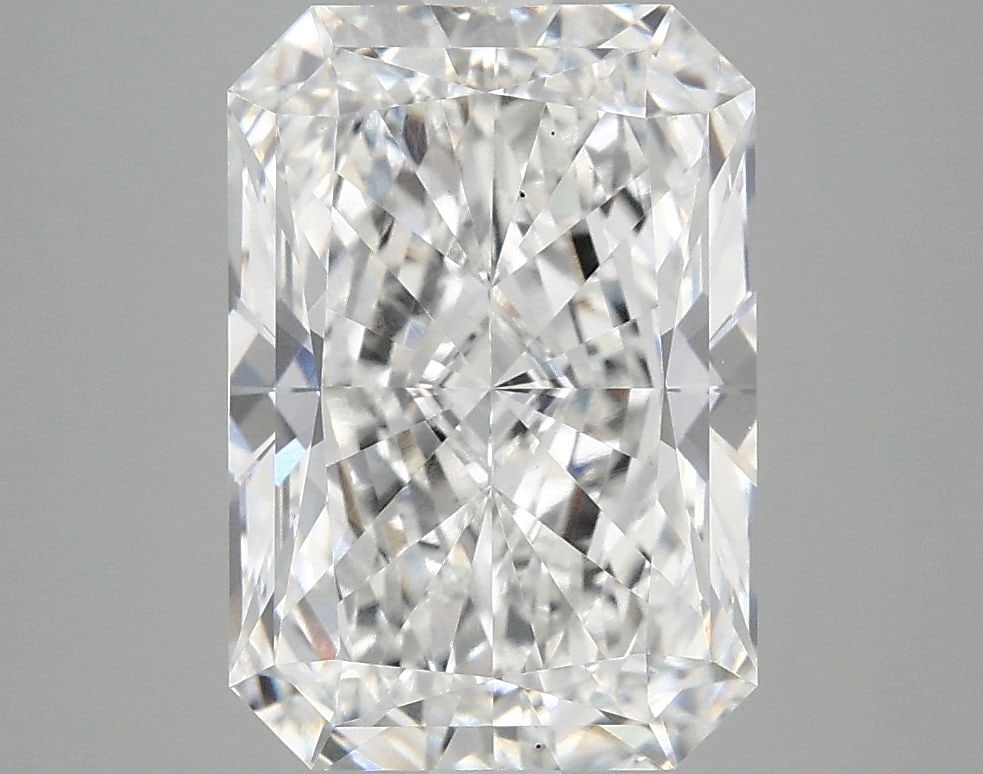 Loose Diamond - RADIANT 4.1ct E VS1: Loose Diamond - RADIANT 4.1ct E VS1 Source: This is a real non-mined Diamond that has been grown in a lab Shape: RADIANT Carats: 4.1 Color: E Clarity: VS1 Certification: IGI Video: