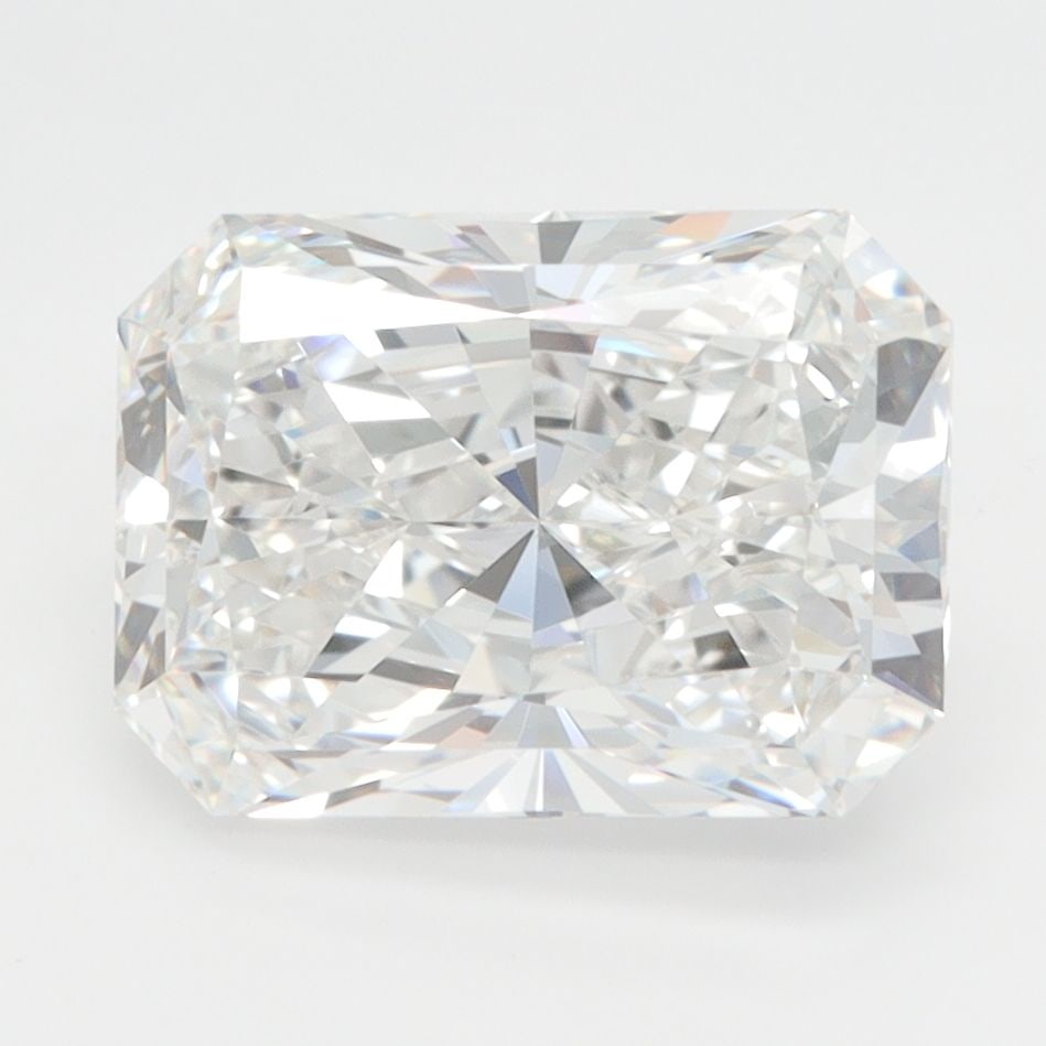 Loose Diamond - RADIANT 3.31ct E VVS1: Loose Diamond - RADIANT 3.31ct E VVS1 Source: This is a real non-mined Diamond that has been grown in a lab Shape: RADIANT Carats: 3.31 Color: E Clarity: VVS1 Certification: GIA Video: