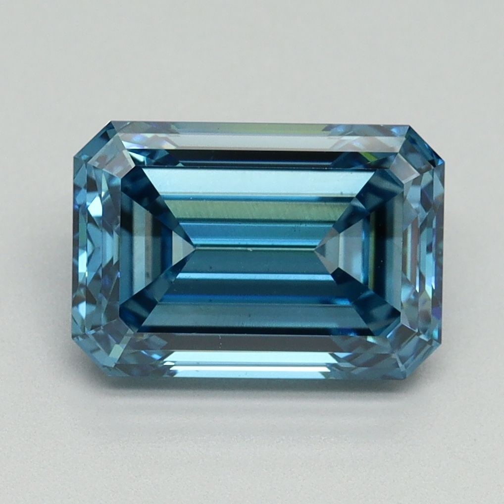 Loose Diamond - EMERALD 3.1ct Fancy Vivid Blue VS2: Loose Diamond - EMERALD 3.1ct Fancy Vivid Blue VS2 Source: This is a real non-mined Diamond that has been grown in a lab Shape: EMERALD Carats: 3.1 Color: Fancy Vivid Blue Certification: IGI Video:
