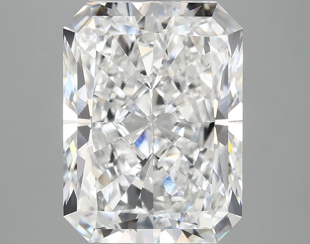 Loose Diamond - RADIANT 5.07ct E VS1: Loose Diamond - RADIANT 5.07ct E VS1 Source: This is a real non-mined Diamond that has been grown in a lab Shape: RADIANT Carats: 5.07 Color: E Clarity: VS1 Certification: IGI Video: