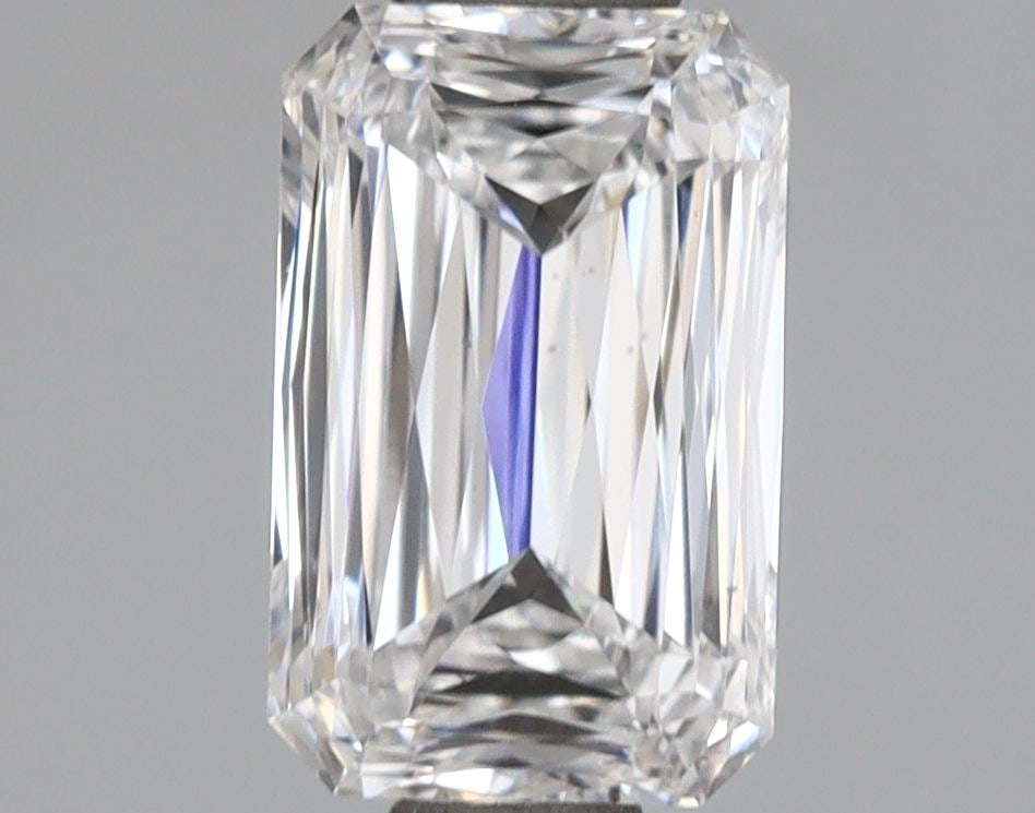 Loose Diamond - RADIANT 1.55ct D VS1: Loose Diamond - RADIANT 1.55ct D VS1 Source: This is a real non-mined Diamond that has been grown in a lab Shape: RADIANT Carats: 1.55 Color: D Clarity: VS1 Certification: IGI Video: