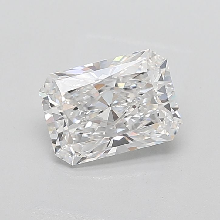 Loose Diamond - RADIANT 2.59ct E VVS2: Loose Diamond - RADIANT 2.59ct E VVS2 Source: This is a real non-mined Diamond that has been grown in a lab Shape: RADIANT Carats: 2.59 Color: E Clarity: VVS2 Certification: IGI Video: