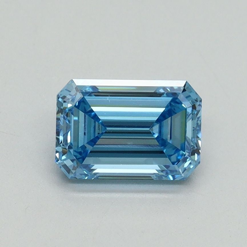 Loose Diamond - EMERALD 1.01ct Fancy Vivid Blue VVS2: Loose Diamond - EMERALD 1.01ct Fancy Vivid Blue VVS2 Source: This is a real non-mined Diamond that has been grown in a lab Shape: EMERALD Carats: 1.01 Color: Fancy Vivid Blue Certification: IGI Video: