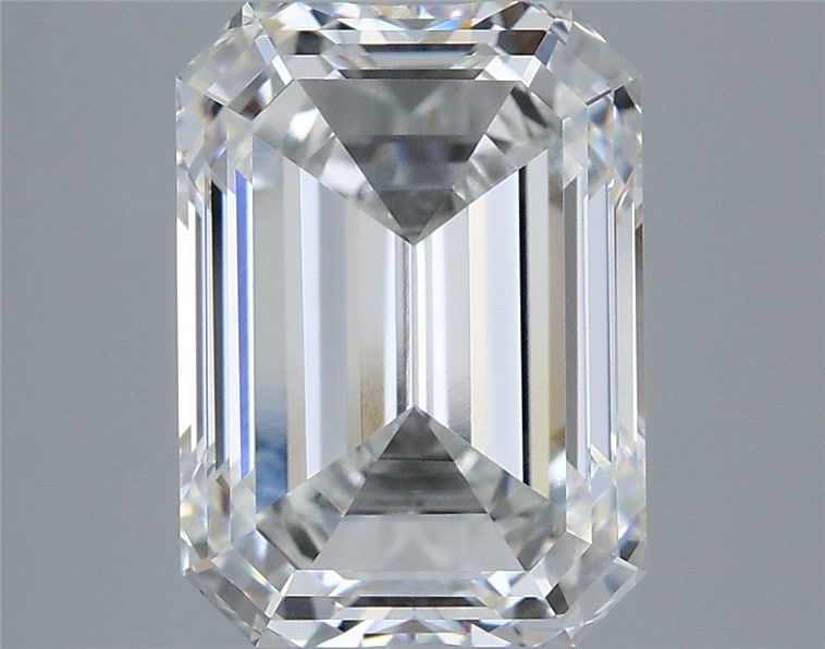 Loose Diamond - EMERALD 4.77ct F VVS2: Loose Diamond - EMERALD 4.77ct F VVS2 Source: This is a real non-mined Diamond that has been grown in a lab Shape: EMERALD Carats: 4.77 Color: F Clarity: VVS2 Certification: IGI Video: