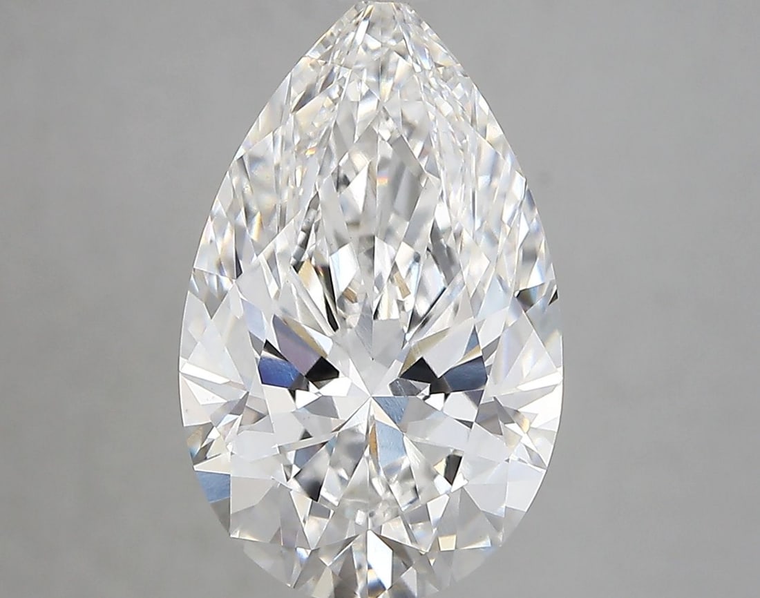 Loose Diamond - PEAR 4.79ct E VVS2: Loose Diamond - PEAR 4.79ct E VVS2 Source: This is a real non-mined Diamond that has been grown in a lab Shape: PEAR Carats: 4.79 Color: E Clarity: VVS2 Certification: IGI Video: