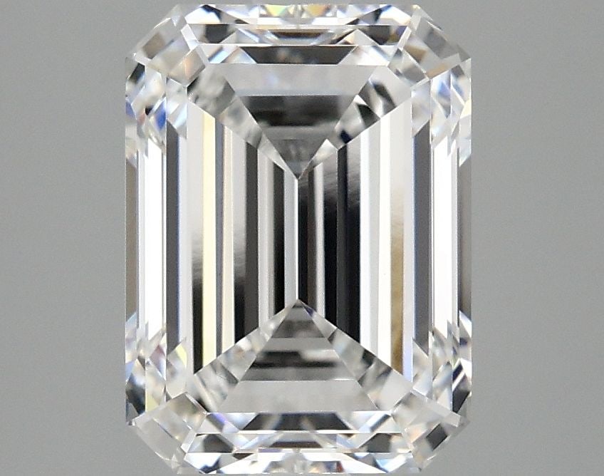 Loose Diamond - EMERALD 3.09ct E VVS2: Loose Diamond - EMERALD 3.09ct E VVS2 Source: This is a real non-mined Diamond that has been grown in a lab Shape: EMERALD Carats: 3.09 Color: E Clarity: VVS2 Certification: IGI Video: