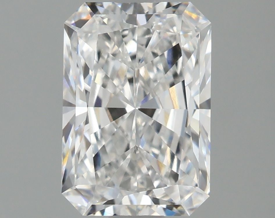 Loose Diamond - RADIANT 1.58ct E VVS2: Loose Diamond - RADIANT 1.58ct E VVS2 Source: This is a real non-mined Diamond that has been grown in a lab Shape: RADIANT Carats: 1.58 Color: E Clarity: VVS2 Certification: IGI Video: