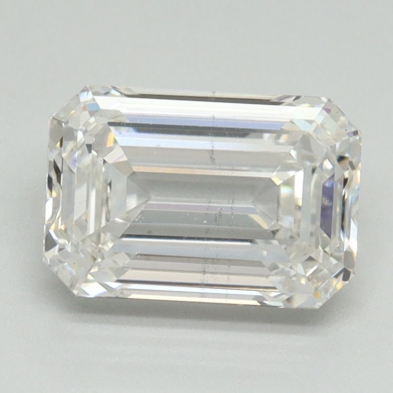 Loose Diamond - EMERALD 2.07ct F VS2: Loose Diamond - EMERALD 2.07ct F VS2 Source: This is a real non-mined Diamond that has been grown in a lab Shape: EMERALD Carats: 2.07 Color: F Clarity: VS2 Certification: NONE Video: