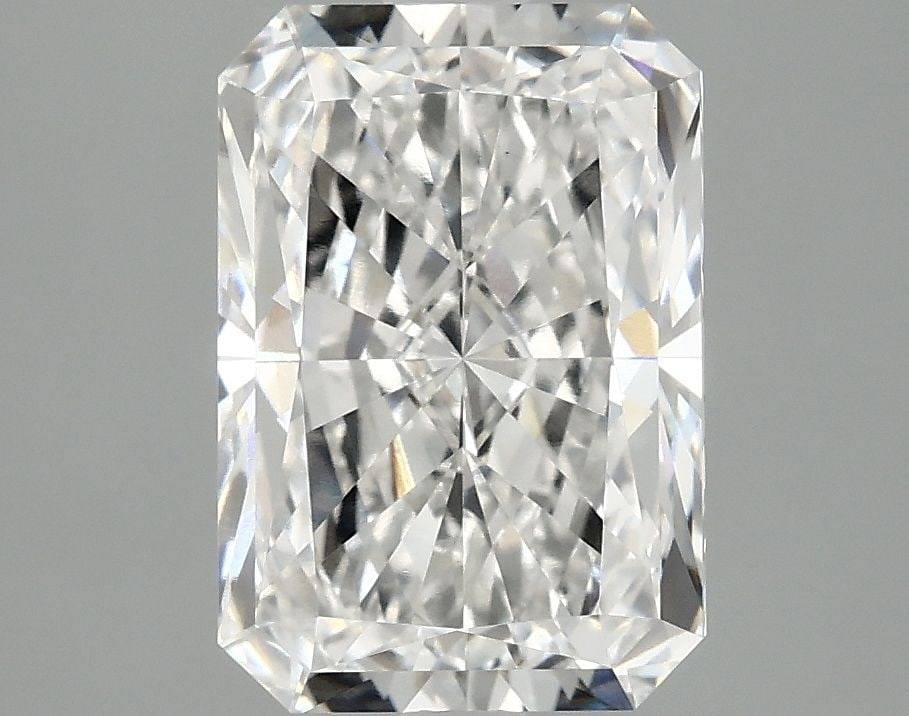 Loose Diamond - RADIANT 3.33ct F VS1: Loose Diamond - RADIANT 3.33ct F VS1 Source: This is a real non-mined Diamond that has been grown in a lab Shape: RADIANT Carats: 3.33 Color: F Clarity: VS1 Certification: IGI Video: