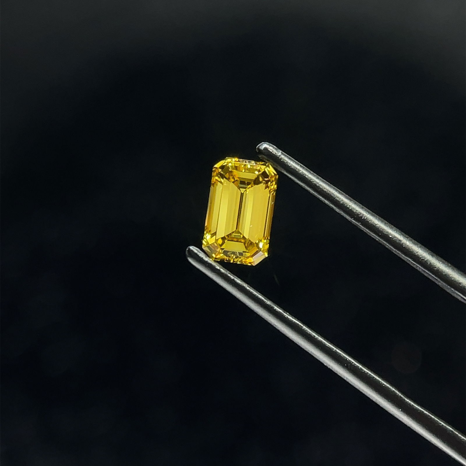 Loose Diamond - EMERALD 0.95ct Yellow VS1 (1 of 1)