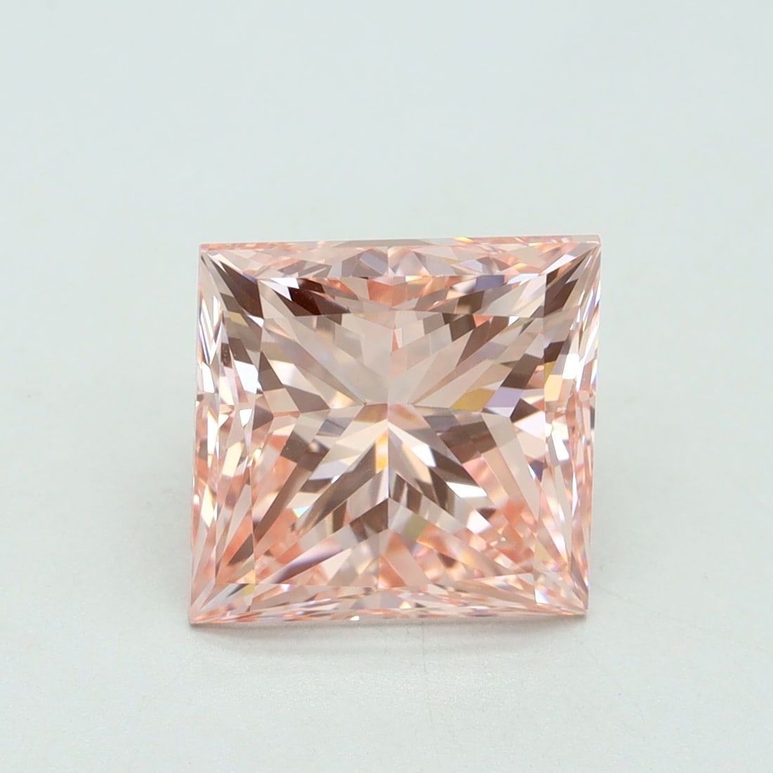 Loose Diamond - PRINCESS 4.35ct Fancy Vivid Pink VS1: Loose Diamond - PRINCESS 4.35ct Fancy Vivid Pink VS1 Source: This is a real non-mined Diamond that has been grown in a lab Shape: PRINCESS Carats: 4.35 Color: Fancy Vivid Pink Certification: IGI Video