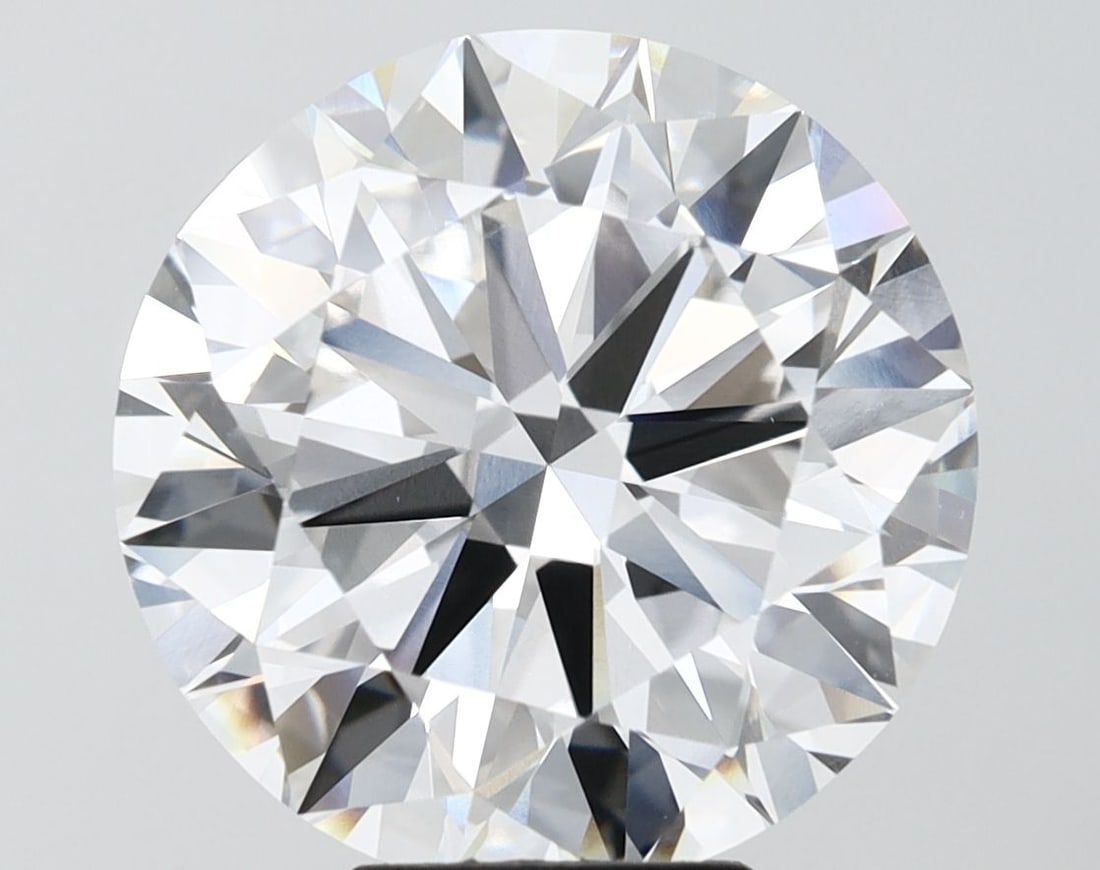 Loose Diamond - ROUND 8.02ct E VVS2: Loose Diamond - ROUND 8.02ct E VVS2 Source: This is a real non-mined Diamond that has been grown in a lab Shape: ROUND Carats: 8.02 Color: E Clarity: VVS2 Certification: IGI Video: