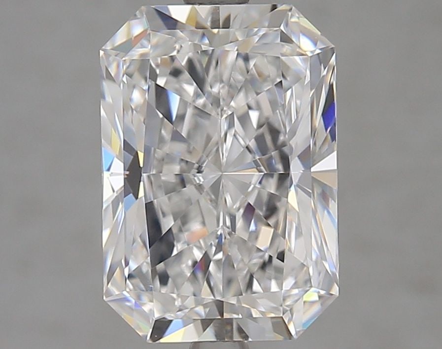 Loose Diamond - RADIANT 4.02ct D VVS1: Loose Diamond - RADIANT 4.02ct D VVS1 Source: This is a real non-mined Diamond that has been grown in a lab Shape: RADIANT Carats: 4.02 Color: D Clarity: VVS1 Certification: GIA Video: