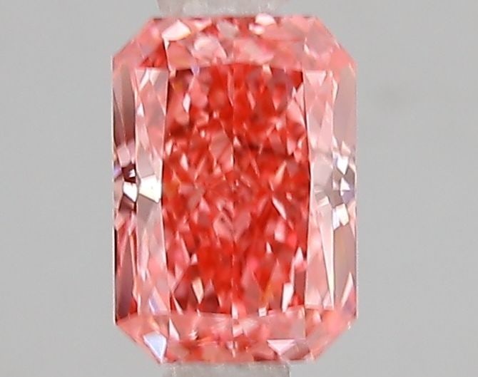 Loose Diamond - RADIANT 1.04ct Fancy Vivid Pink VS2: Loose Diamond - RADIANT 1.04ct Fancy Vivid Pink VS2 Source: This is a real non-mined Diamond that has been grown in a lab Shape: RADIANT Carats: 1.04 Color: Fancy Vivid Pink Certification: IGI Video: