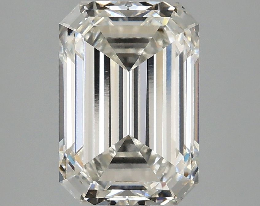 Loose Diamond - EMERALD 3.09ct G VVS2: Loose Diamond - EMERALD 3.09ct G VVS2 Source: This is a real non-mined Diamond that has been grown in a lab Shape: EMERALD Carats: 3.09 Color: G Clarity: VVS2 Certification: IGI Video: