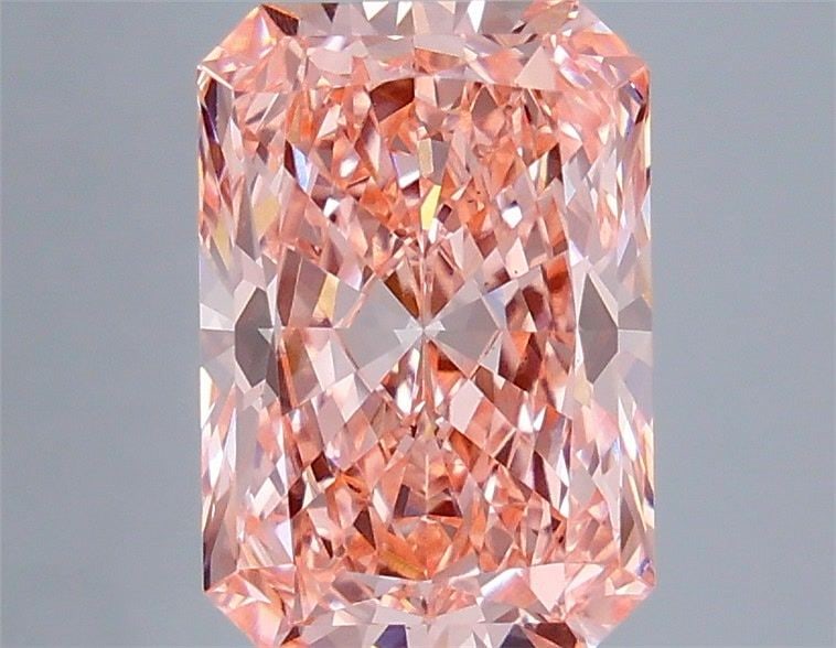 Loose Diamond - RADIANT 4.01ct Fancy Vivid Pink VS2: Loose Diamond - RADIANT 4.01ct Fancy Vivid Pink VS2 Source: This is a real non-mined Diamond that has been grown in a lab Shape: RADIANT Carats: 4.01 Color: Fancy Vivid Pink Certification: IGI Video: