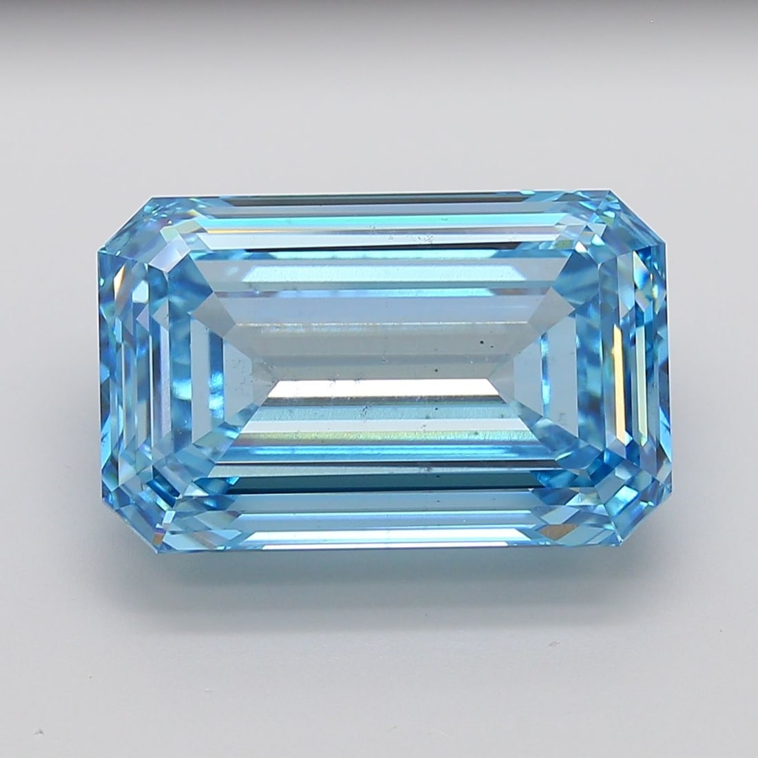 Loose Diamond - EMERALD 20.38ct Fancy Vivid Blue SI1 (1 of 1)