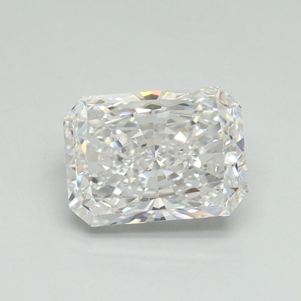 Loose Diamond - RADIANT 1.61ct D VS1: Loose Diamond - RADIANT 1.61ct D VS1 Source: This is a real non-mined Diamond that has been grown in a lab Shape: RADIANT Carats: 1.61 Color: D Clarity: VS1 Certification: IGI Video: