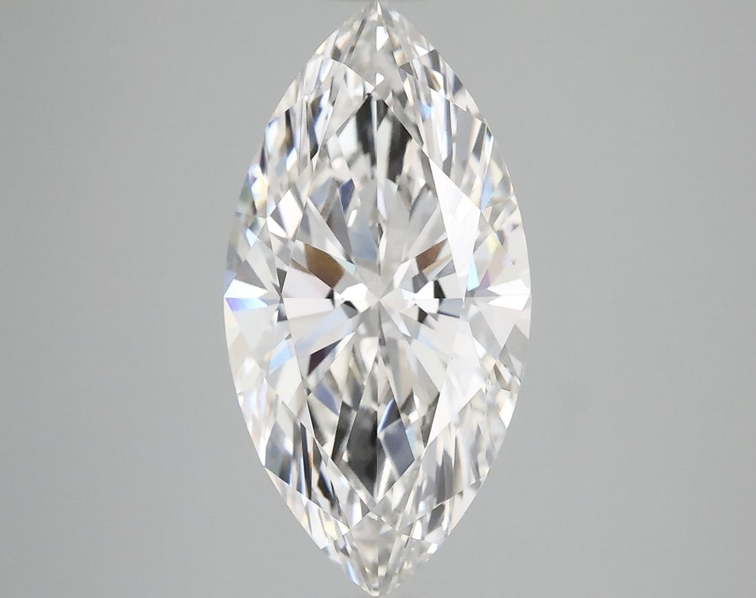 Loose Diamond - MARQUISE 3.86ct G VS1: Loose Diamond - MARQUISE 3.86ct G VS1 Source: This is a real non-mined Diamond that has been grown in a lab Shape: MARQUISE Carats: 3.86 Color: G Clarity: VS1 Certification: IGI Video: