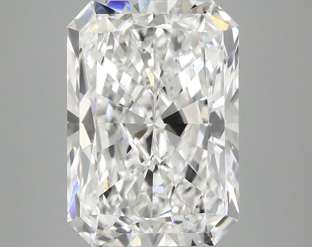 Loose Diamond - RADIANT 5.1ct E VS1: Loose Diamond - RADIANT 5.1ct E VS1 Source: This is a real non-mined Diamond that has been grown in a lab Shape: RADIANT Carats: 5.1 Color: E Clarity: VS1 Certification: IGI Video: