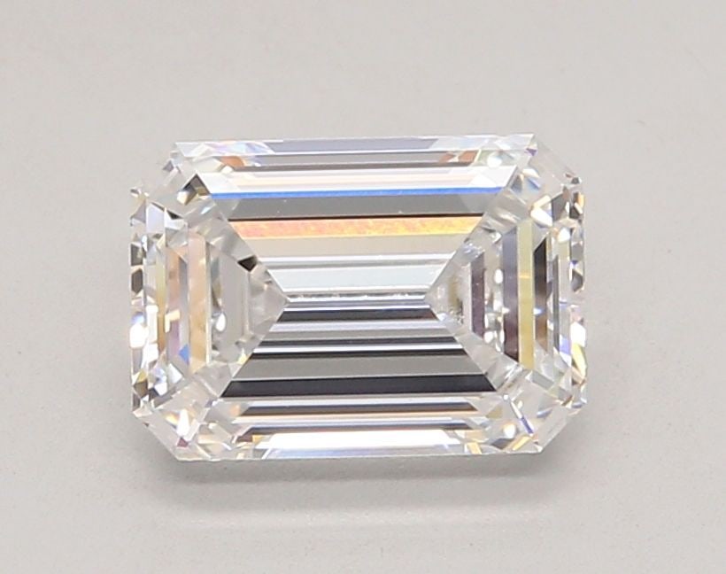 Loose Diamond - EMERALD 2.04ct D VVS1: Loose Diamond - EMERALD 2.04ct D VVS1 Source: This is a real non-mined Diamond that has been grown in a lab Shape: EMERALD Carats: 2.04 Color: D Clarity: VVS1 Certification: IGI Video: