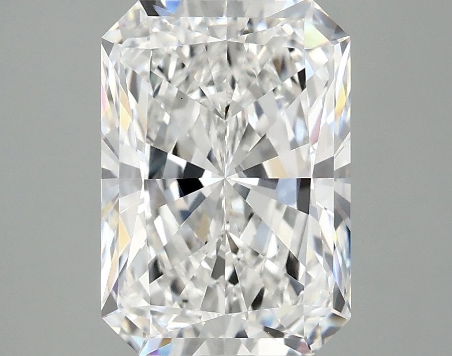 Loose Diamond - RADIANT 3.09ct E VS1: Loose Diamond - RADIANT 3.09ct E VS1 Source: This is a real non-mined Diamond that has been grown in a lab Shape: RADIANT Carats: 3.09 Color: E Clarity: VS1 Certification: IGI Video: Video Link The