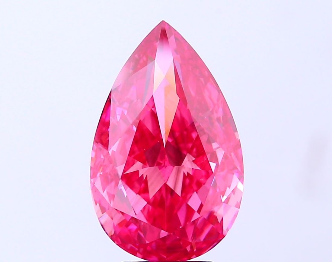 Loose Diamond - PEAR 5.01ct Fancy Vivid Red VS2: Loose Diamond - PEAR 5.01ct Fancy Vivid Red VS2 Source: This is a real non-mined Diamond that has been grown in a lab Shape: PEAR Carats: 5.01 Color: Fancy Vivid Red Certification: NONE Video: