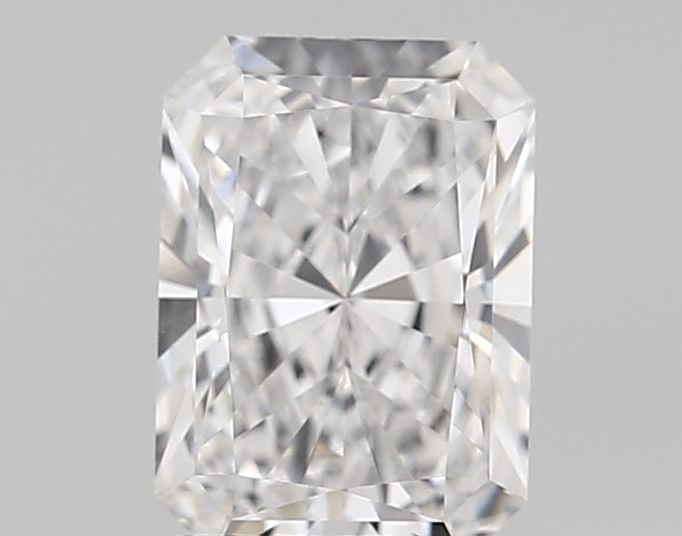 Loose Diamond - RADIANT 1.35ct D VVS1: Loose Diamond - RADIANT 1.35ct D VVS1 Source: This is a real non-mined Diamond that has been grown in a lab Shape: RADIANT Carats: 1.35 Color: D Clarity: VVS1 Certification: IGI Video: Video Link 