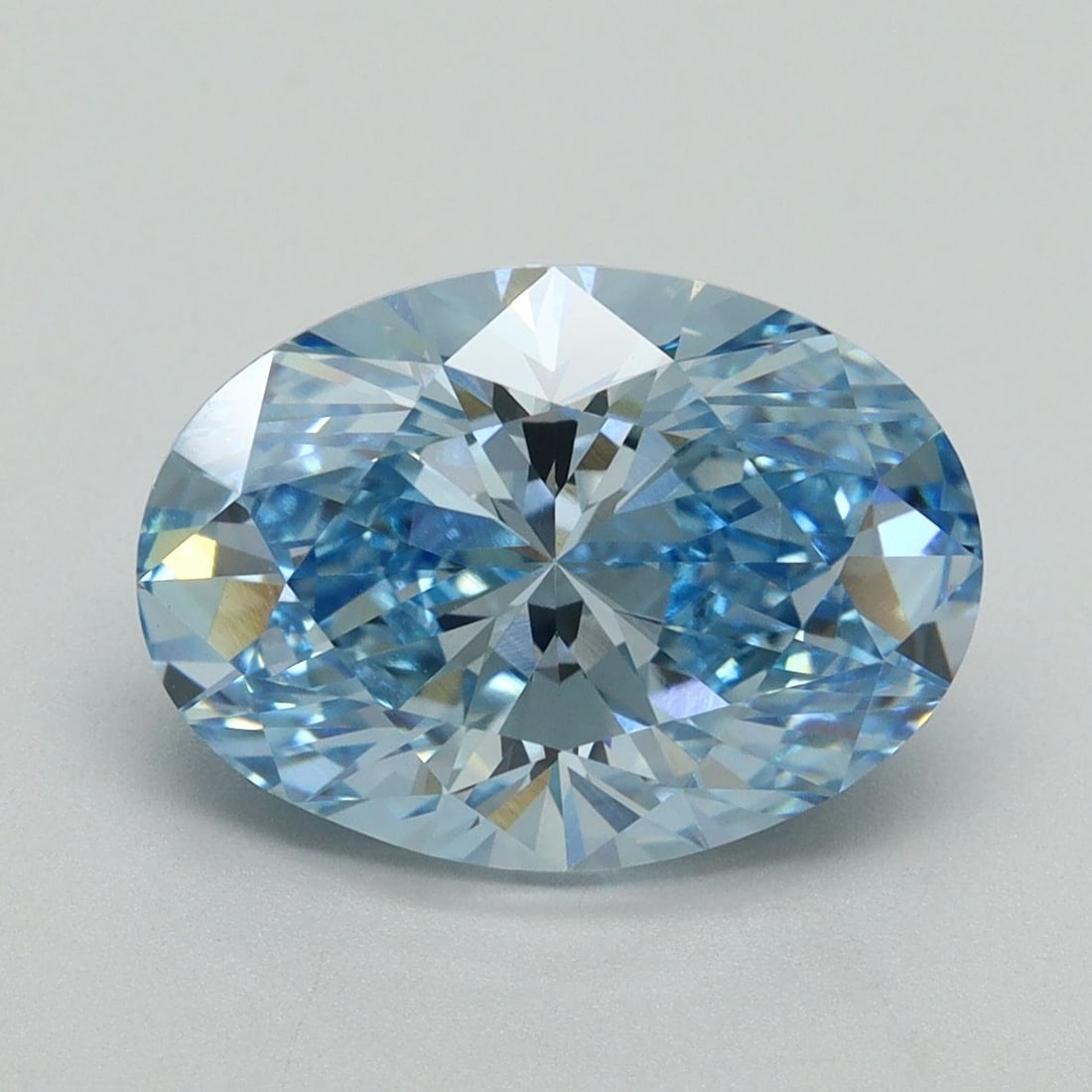 Loose Diamond - OVAL 4.06ct Fancy Vivid Blue VVS2: Loose Diamond - OVAL 4.06ct Fancy Vivid Blue VVS2 Source: This is a real non-mined Diamond that has been grown in a lab Shape: OVAL Carats: 4.06 Color: Fancy Vivid Blue Certification: IGI Video:
