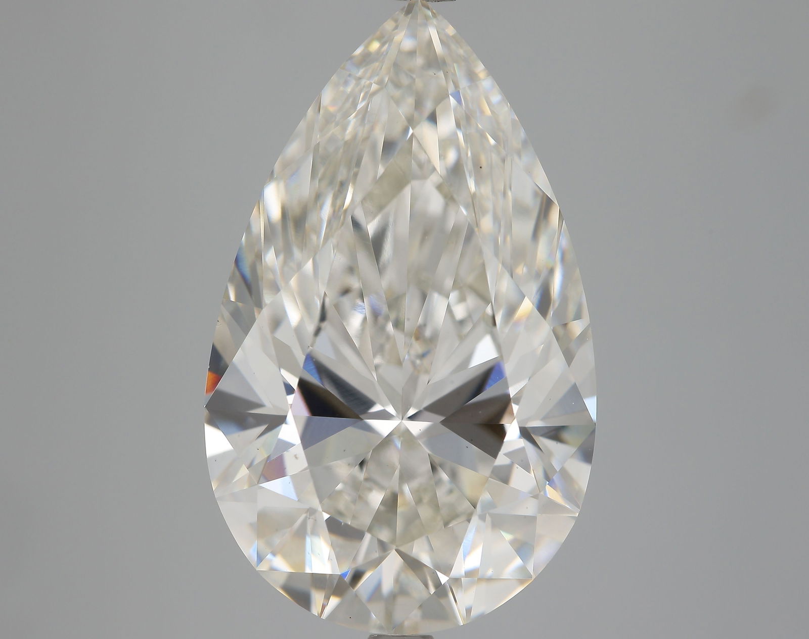 Loose Diamond - PEAR 7.79ct H VS2: Loose Diamond - PEAR 7.79ct H VS2 Source: This is a real non-mined Diamond that has been grown in a lab Shape: PEAR Carats: 7.79 Color: H Clarity: VS2 Certification: IGI Video: