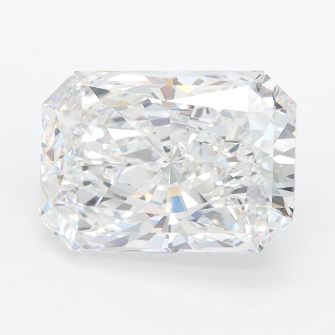 Loose Diamond - RADIANT 5.04ct D VVS1: Loose Diamond - RADIANT 5.04ct D VVS1 Source: This is a real non-mined Diamond that has been grown in a lab Shape: RADIANT Carats: 5.04 Color: D Clarity: VVS1 Certification: GIA Video: