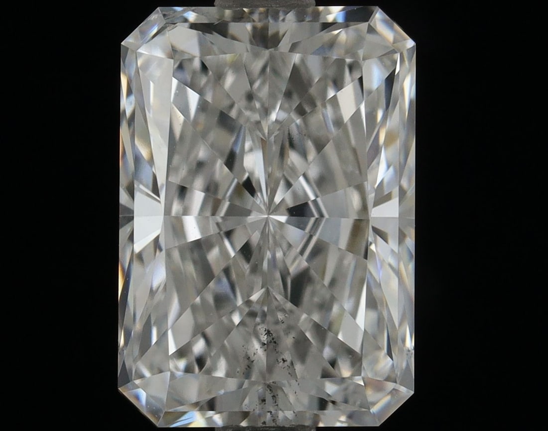 Loose Diamond - RADIANT 2.01ct F SI1: Loose Diamond - RADIANT 2.01ct F SI1 Source: This is a real non-mined Diamond that has been grown in a lab Shape: RADIANT Carats: 2.01 Color: F Clarity: SI1 Certification: IGI Video: