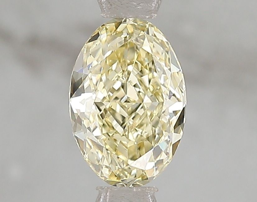 Loose Diamond - OVAL 1.01ct Fancy Intense Yellow VS1: Loose Diamond - OVAL 1.01ct Fancy Intense Yellow VS1 Source: This is a real non-mined Diamond that has been grown in a lab Shape: OVAL Carats: 1.01 Color: Fancy Intense Yellow Certification: IGI Video