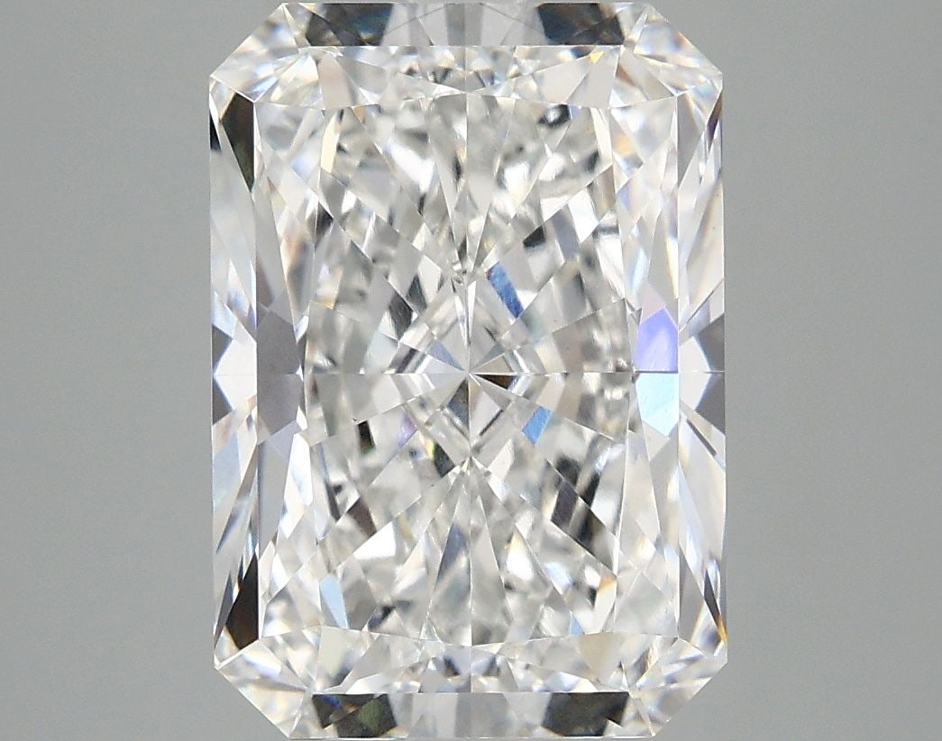 Loose Diamond - RADIANT 5.09ct E VS1: Loose Diamond - RADIANT 5.09ct E VS1 Source: This is a real non-mined Diamond that has been grown in a lab Shape: RADIANT Carats: 5.09 Color: E Clarity: VS1 Certification: IGI Video: