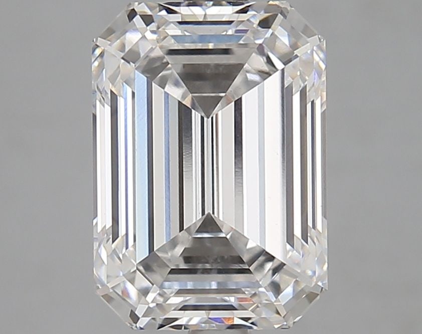Loose Diamond - EMERALD 4.09ct E VS1: Loose Diamond - EMERALD 4.09ct E VS1 Source: This is a real non-mined Diamond that has been grown in a lab Shape: EMERALD Carats: 4.09 Color: E Clarity: VS1 Certification: GIA Video:
