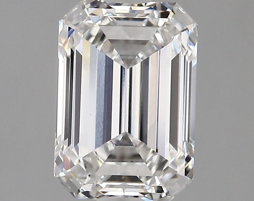 Loose Diamond - EMERALD 2.71ct D VVS2: Loose Diamond - EMERALD 2.71ct D VVS2 Source: This is a real non-mined Diamond that has been grown in a lab Shape: EMERALD Carats: 2.71 Color: D Clarity: VVS2 Certification: IGI Video: