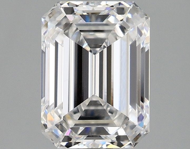 Loose Diamond - EMERALD 2.07ct D VS1: Loose Diamond - EMERALD 2.07ct D VS1 Source: This is a real non-mined Diamond that has been grown in a lab Shape: EMERALD Carats: 2.07 Color: D Clarity: VS1 Certification: IGI Video: