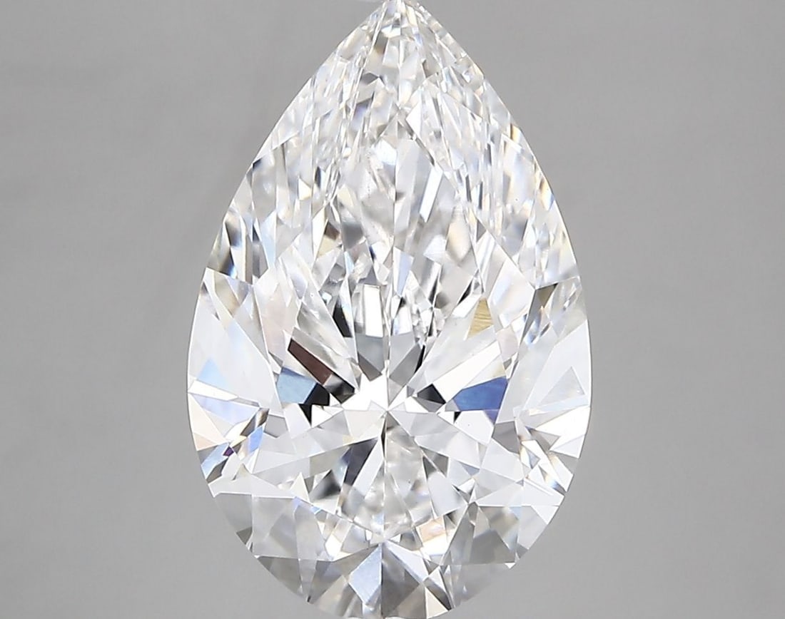 Loose Diamond - PEAR 4.0ct E VS1: Loose Diamond - PEAR 4.0ct E VS1 Source: This is a real non-mined Diamond that has been grown in a lab Shape: PEAR Carats: 4.0 Color: E Clarity: VS1 Certification: GIA Video: