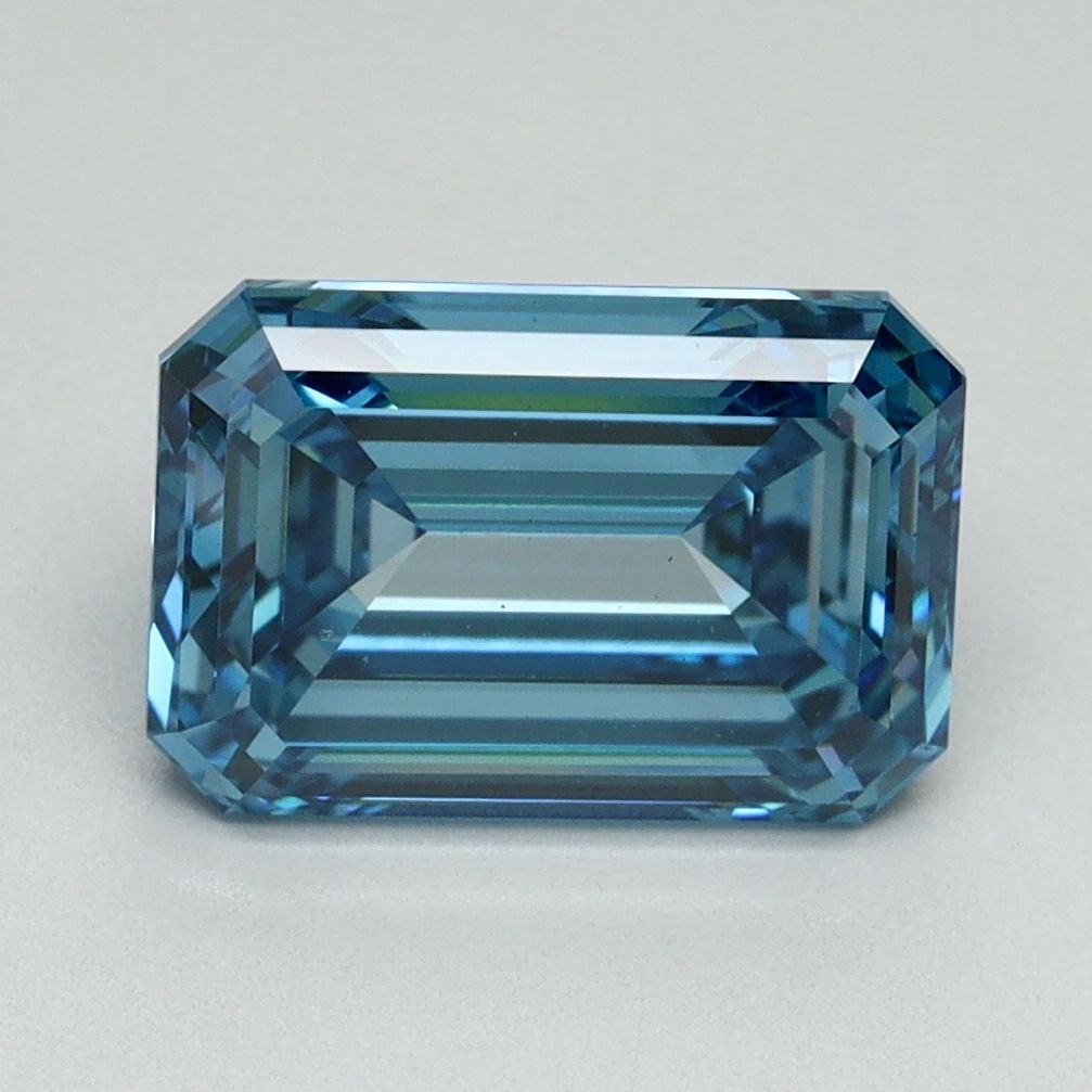 Loose Diamond - EMERALD 3.01ct Fancy Vivid Blue VS1: Loose Diamond - EMERALD 3.01ct Fancy Vivid Blue VS1 Source: This is a real non-mined Diamond that has been grown in a lab Shape: EMERALD Carats: 3.01 Color: Fancy Vivid Blue Certification: IGI Video: