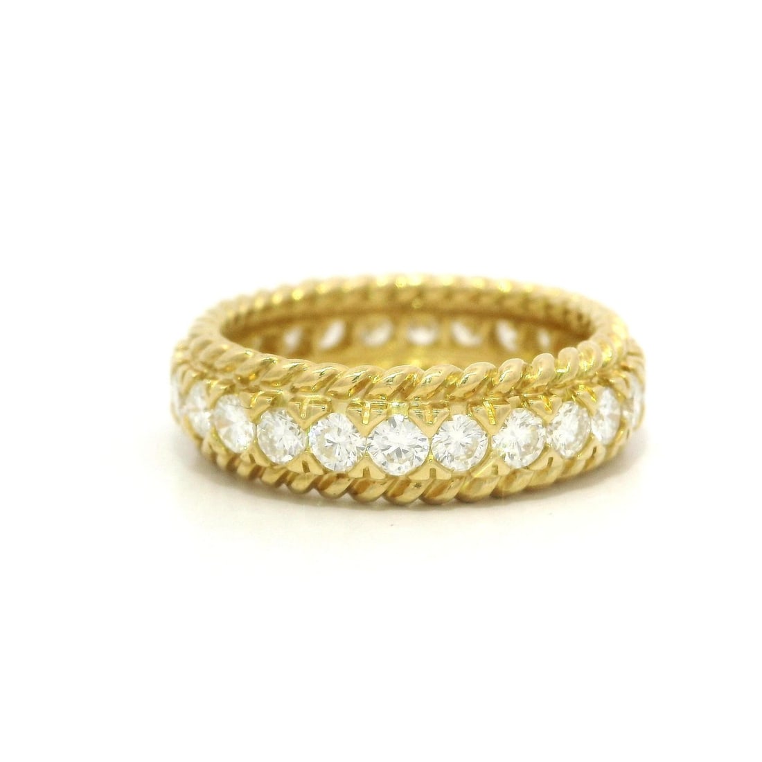 18k Yellow Gold 1.04ctw Diamond Fishtail Pave Eternity Band Ring: 18k Yellow Gold 1.04ctw Diamond Fishtail Pave Eternity Band Ring This exquisite 18k Yellow Gold Eternity Band Ring features a stunning fishtail pave set design adorned with 26 natural round brilliant