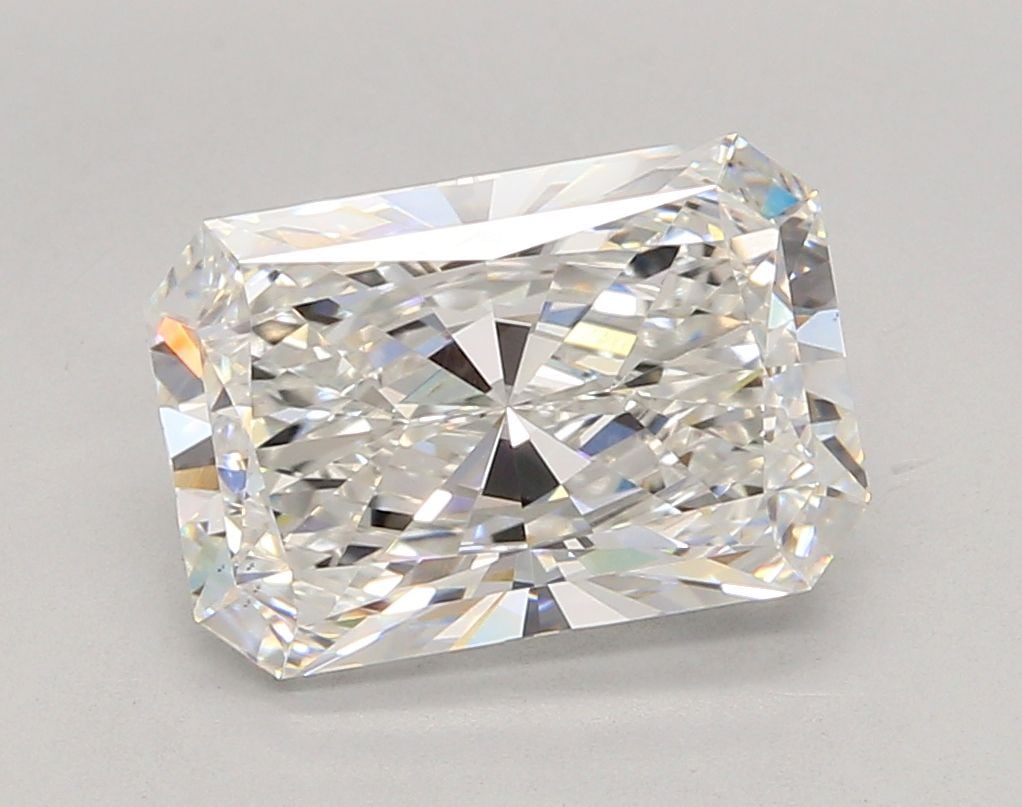 Loose Diamond - RADIANT 4.02ct E VS1: Loose Diamond - RADIANT 4.02ct E VS1 Source: This is a real non-mined Diamond that has been grown in a lab Shape: RADIANT Carats: 4.02 Color: E Clarity: VS1 Certification: IGI Video: