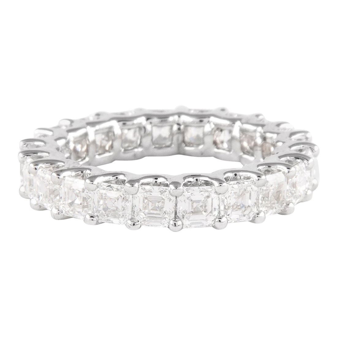 3.52ct Asscher Cut Diamond Eternity Band 18k White Gold Size 5: 3.52ct Asscher Cut Diamond Eternity Band 18k White Gold Size 5 This stunning eternity band features 21 Asscher cut diamonds, totaling 3.52 carats, showcasing D-F color and VVS clarity. Crafted from 18
