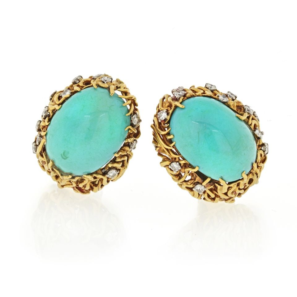 David Webb 18K Yellow Gold Turquoise Diamond Clip-On Earrings: David Webb 18K Yellow Gold Turquoise Diamond Clip-On Earrings Stunning David Webb earrings crafted from 18K yellow gold, featuring a unique stylized branch design. These exquisite clip-on earrings sho