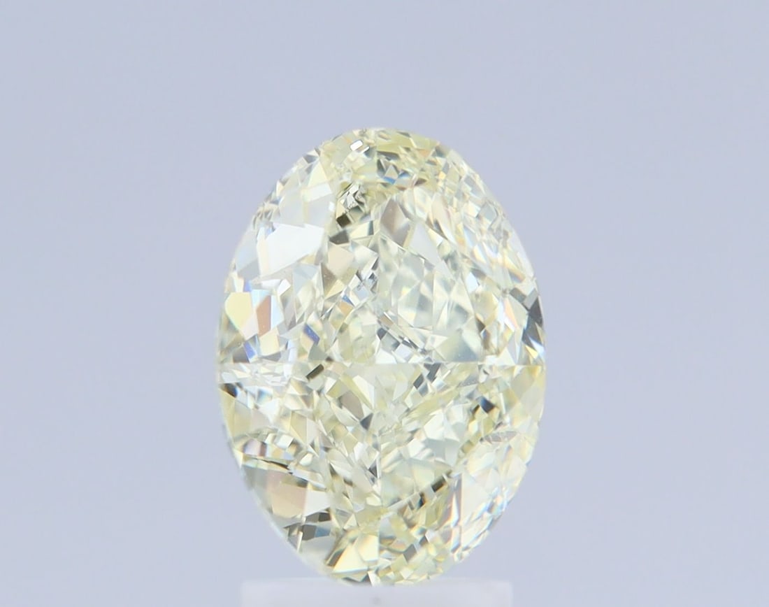 Loose Diamond - OVAL 3.04ct U-V VS1: Loose Diamond - OVAL 3.04ct U-V VS1 Source: Natural Shape: OVAL Carats: 3.04 Color: U-V Certification: GIA Video: