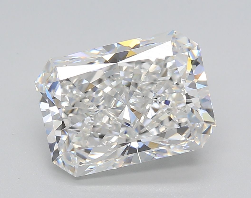 Loose Diamond - RADIANT 4.02ct E VS1: Loose Diamond - RADIANT 4.02ct E VS1 Source: This is a real non-mined Diamond that has been grown in a lab Shape: RADIANT Carats: 4.02 Color: E Clarity: VS1 Certification: GIA Video: Video Link The