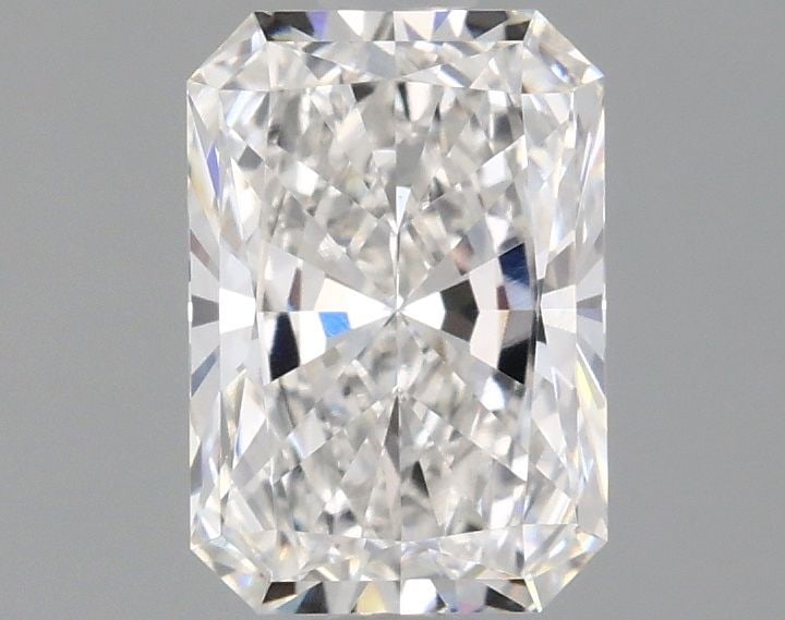 Loose Diamond - RADIANT 1.47ct E VVS2: Loose Diamond - RADIANT 1.47ct E VVS2 Source: This is a real non-mined Diamond that has been grown in a lab Shape: RADIANT Carats: 1.47 Color: E Clarity: VVS2 Certification: IGI Video:
