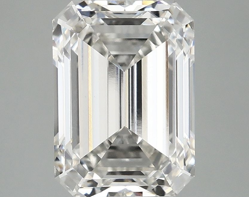 Loose Diamond - EMERALD 3.33ct H VVS2: Loose Diamond - EMERALD 3.33ct H VVS2 Source: This is a real non-mined Diamond that has been grown in a lab Shape: EMERALD Carats: 3.33 Color: H Clarity: VVS2 Certification: IGI Video: