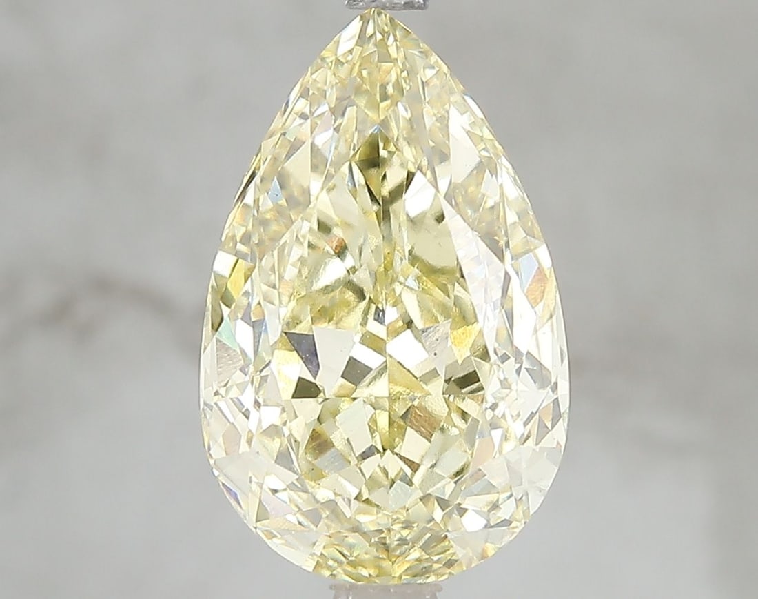 Loose Diamond - PEAR 5.09ct Fancy Intense Yellow VS1: Loose Diamond - PEAR 5.09ct Fancy Intense Yellow VS1 Source: This is a real non-mined Diamond that has been grown in a lab Shape: PEAR Carats: 5.09 Color: Fancy Intense Yellow Certification: IGI Video